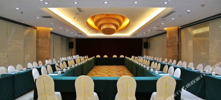 内蒙古日盛大酒店(中蒙医院店)图片