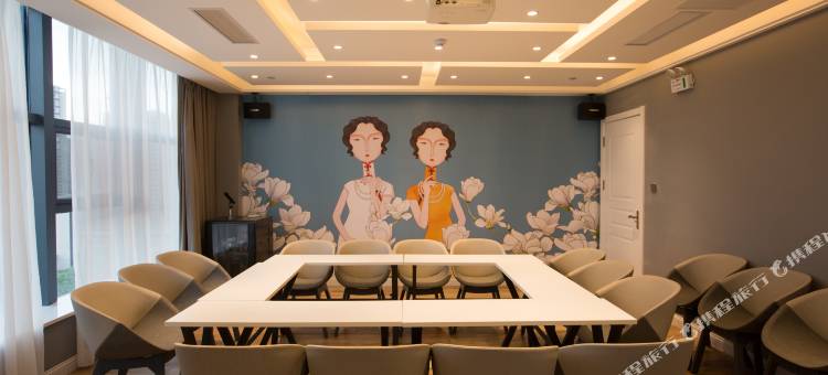 白玉兰酒店(日照港灯塔景区连云港路店)图片