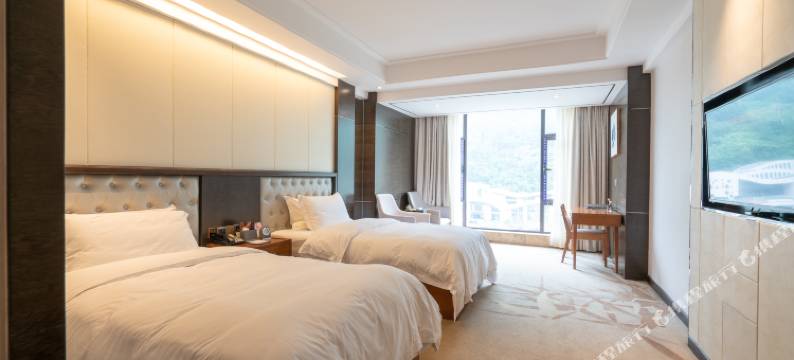 宝兴熊猫老家大酒店图片