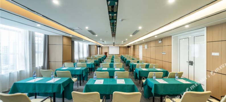 西岸酒店(沂南汽车站店)图片