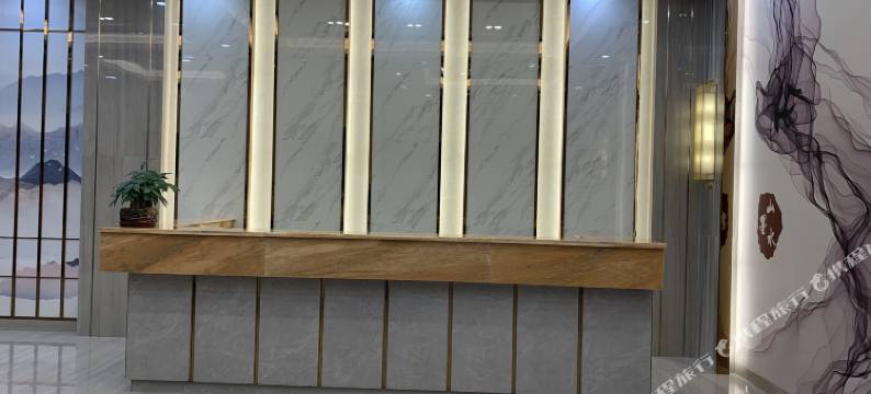 广宁领鹏酒店图片