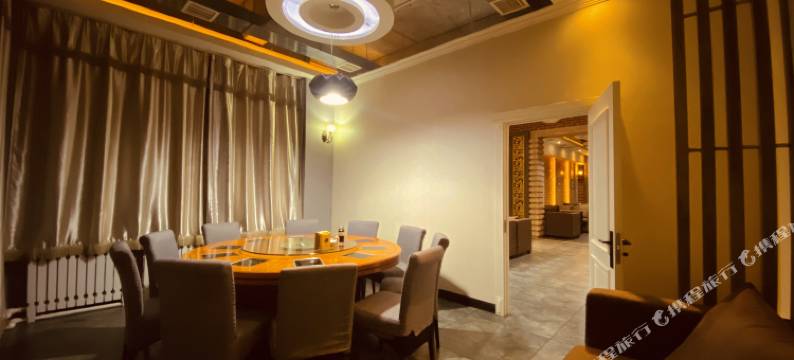 苏尼特右旗绿洲商务酒店图片