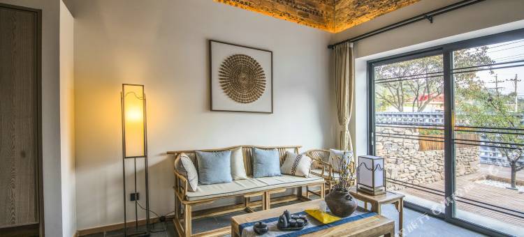 安泽蒹葭乡居图片