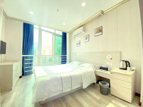 住家酒店(金桥永旺梦乐城店)