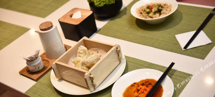 锦颐优选酒店(巴彦淖尔临河维多利摩尔城店)图片