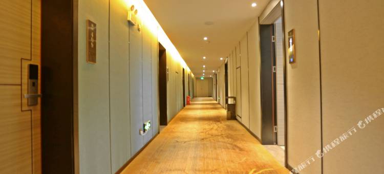 陌上雅居·丽豪酒店(林州汽车站龙湖水系公园店)图片