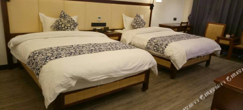 屏边苗乡印象客栈(文化馆店)图片