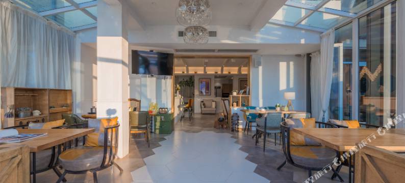 大理半山海居海景美宿图片