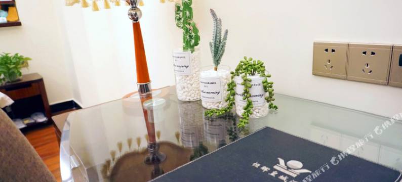 恒晖皇城酒店(云浮新兴汽车站筠城广场店)图片