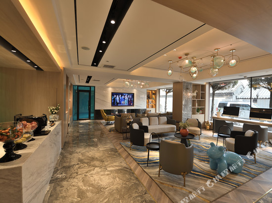 锦州王府客家泊隐酒店(古塔夜市店)