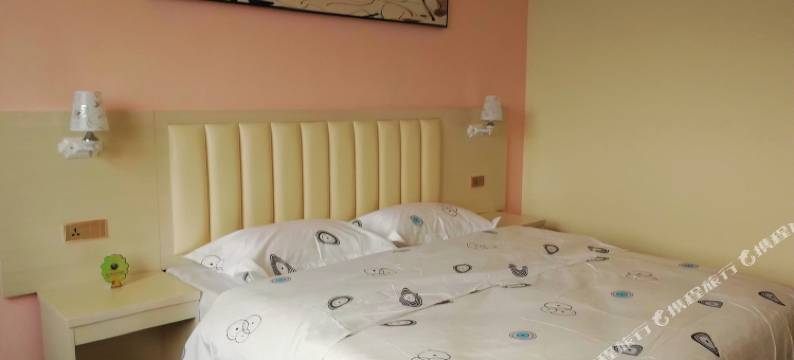 梧桐树精品酒店(新郑龙湖双湖大道店)图片