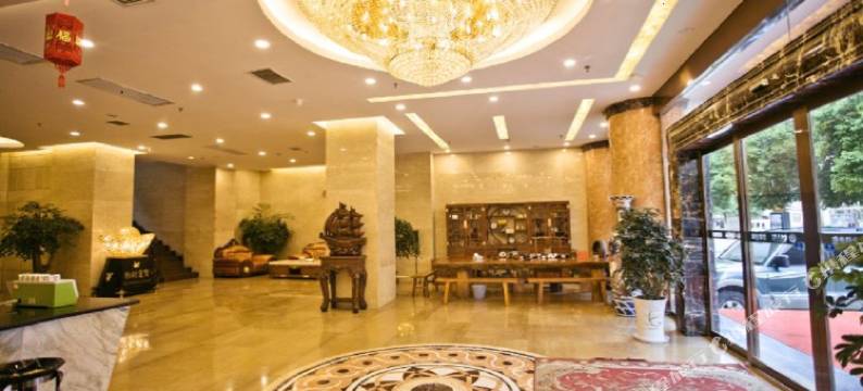 昭通富凰大酒店(昭通古城店)图片