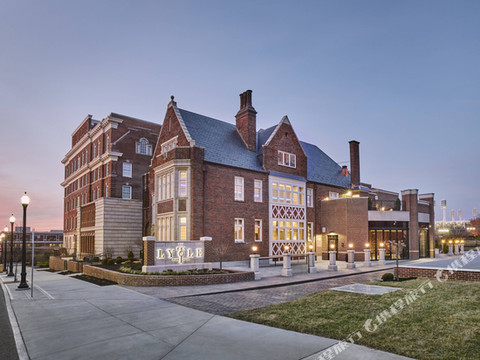 利特尔公园傲途格精选酒店