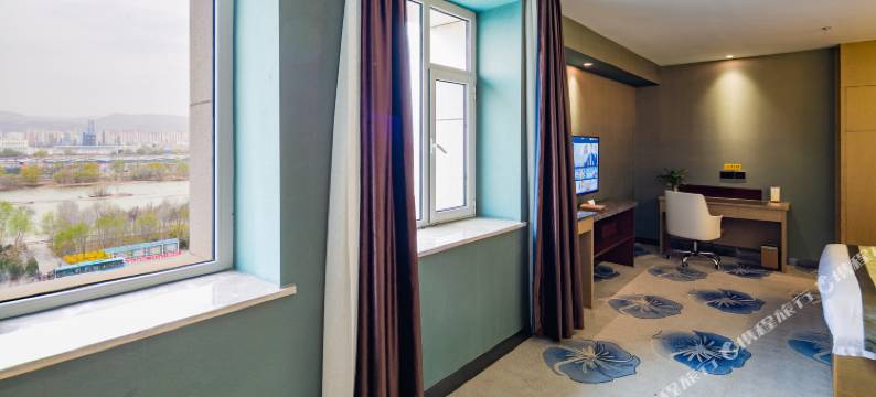 远诚岳庭酒店(兰州砂之船奥特莱斯立达建材城店)图片