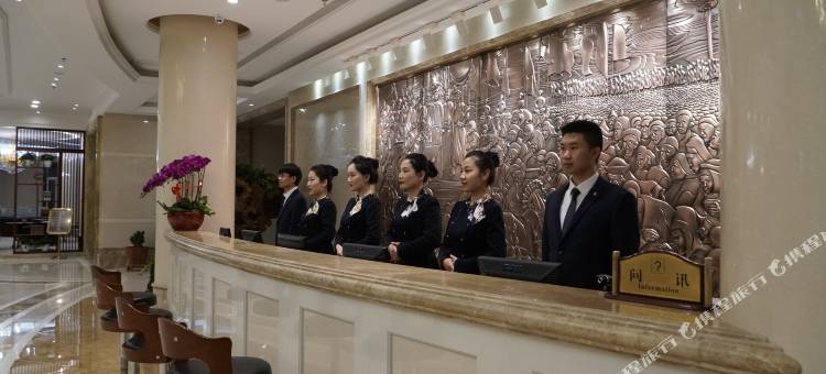 多伦龙栖湾大酒店图片