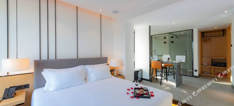 桂林灯塔轻居酒店(政务中心店)图片