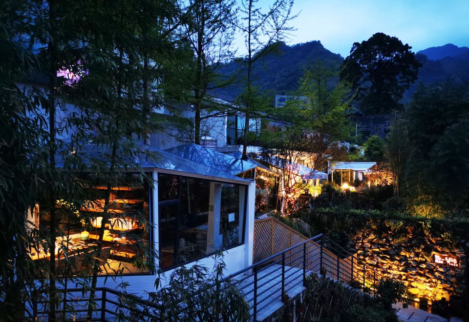 青城山阁院民宿外景图