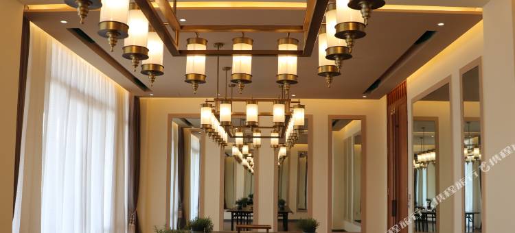 芒市翡华温泉度假酒店图片