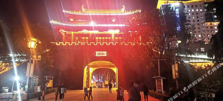 轻住酒店(安康金州北路店)图片