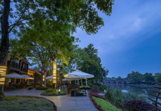 Pingsha Luoyan Resort HotelHotel Overview