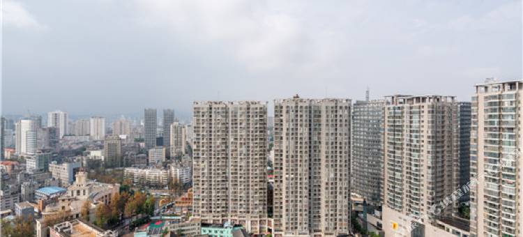 明凡居酒店(昆明金马碧鸡坊老街店)图片