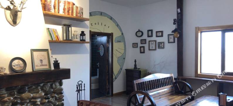 阿拉善左旗通湖草原蒙古包酒店图片