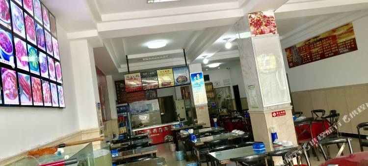 速8酒店(秦皇岛北戴河刘庄夜市店)图片
