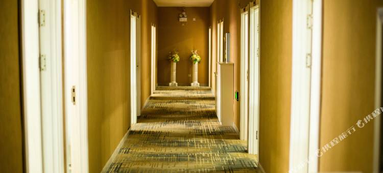 锦悦精选宾馆(齐齐哈尔欢乐谷亲子乐园店)图片