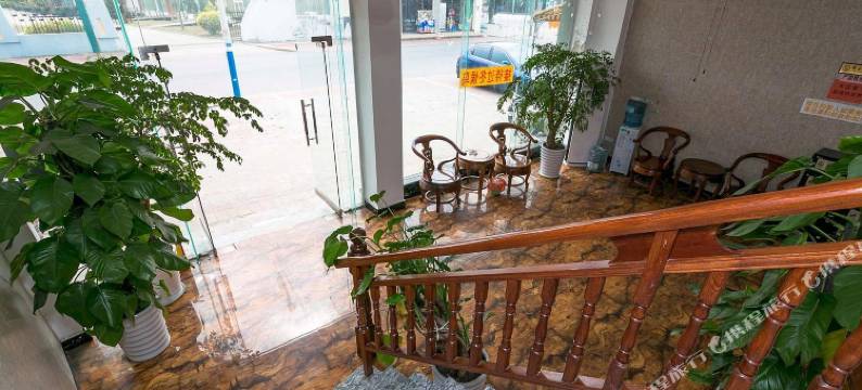 北海红风车假日酒店(侨港风情街侨港海滩店)图片