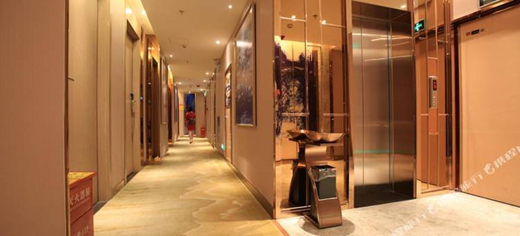 速8酒店(河池汽车总站店)图片