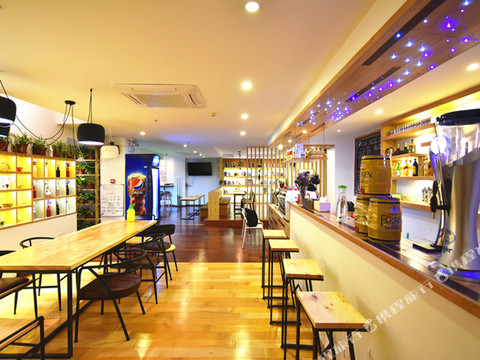 逸思聆江青年旅舍(桂林两江四湖象山公园店)