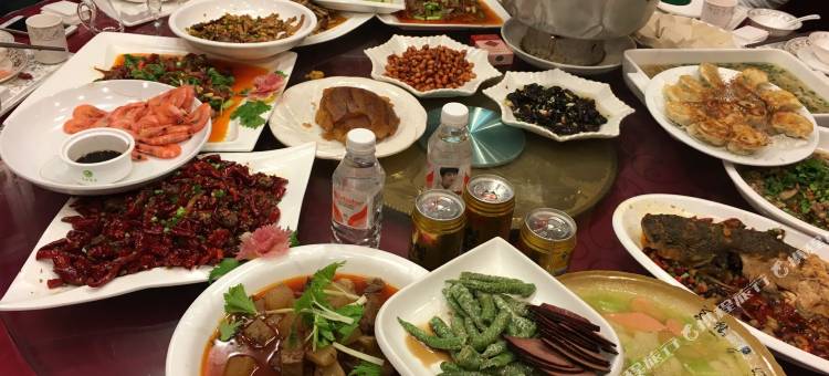 Q加·理塘凯曼酒店图片