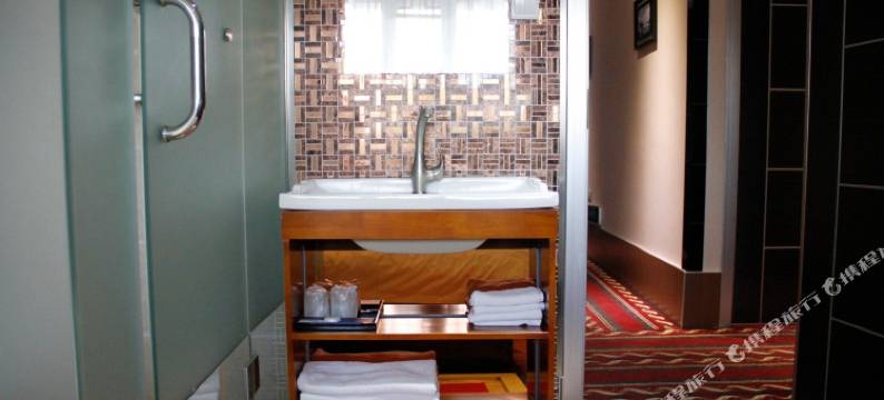 金芒果快捷宾馆(哈尔滨学府凯德广场师大夜市店)图片