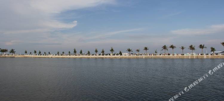 湛江燕岭翠园酒店(东风海鲜市场店)图片