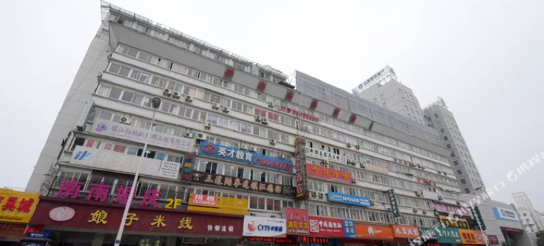 OYO镇江侨鑫宾馆图片