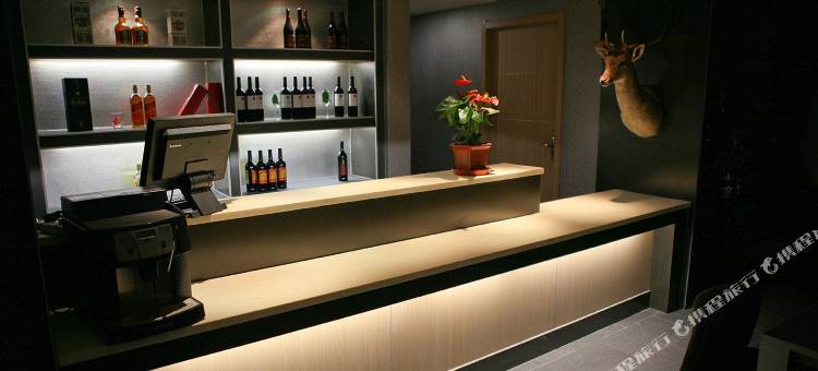 速8酒店(凤城五路地铁站店)图片