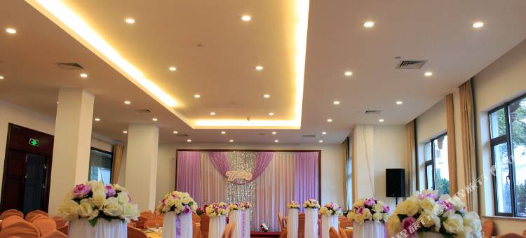 新昌白云大酒店图片