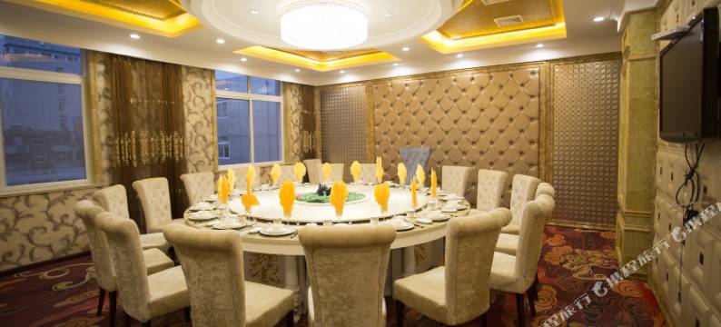 西乡山河大酒店图片