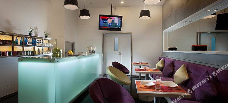 天津六昕长租酒店公寓(天津滨江道西开教堂店)图片