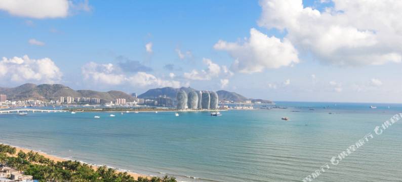 三亚牧海海景民宿(三亚湾海月广场店)图片