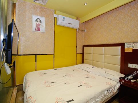 飞宇连锁网络宾馆(淮南学院路店)    分(2条点评) 90起距离539米立即