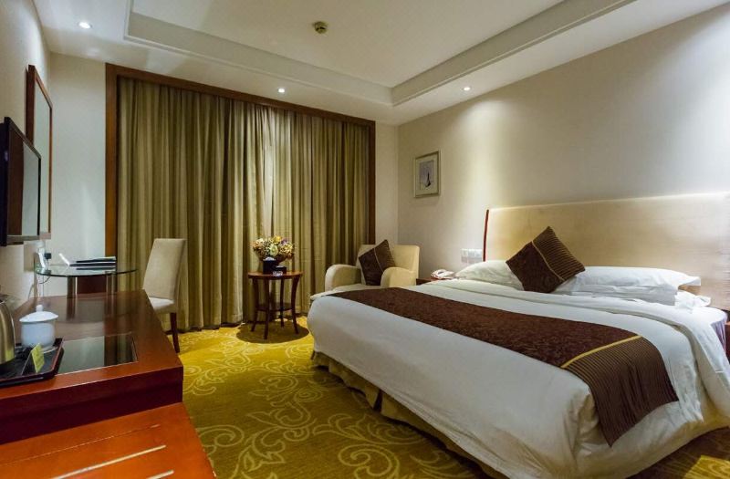 huaqiao international hotel