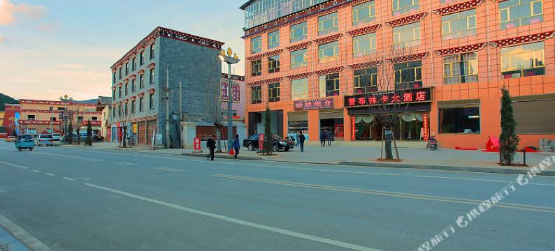 香格里拉赞布林卡大酒店图片