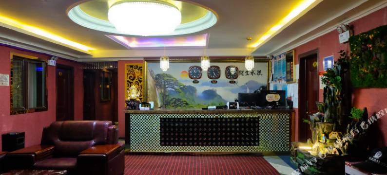 乌鲁木齐第1站主题宾馆(新疆职业大学喀什路校区粮校市场店)图片