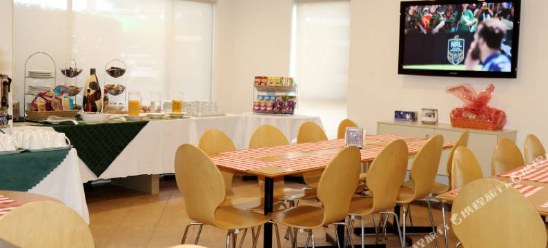 阿瑞娜酒店(Arena Hotel (Formerly Sleep Express Motel))图片