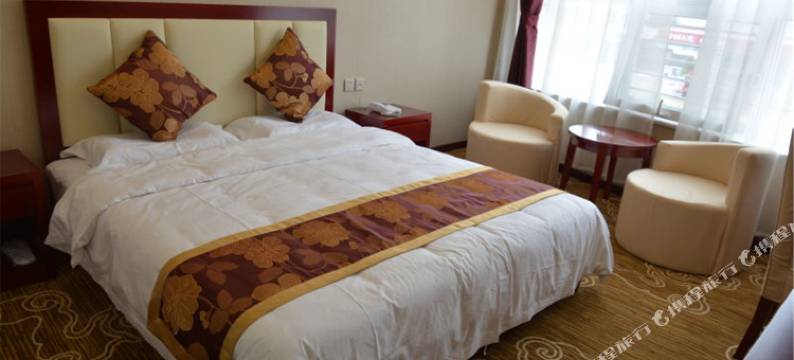 海兴瑞海宜家假日酒店(长途车站店)图片