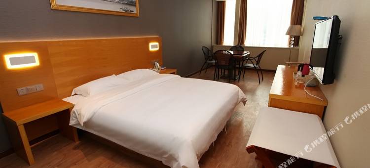 八方连锁酒店(重庆解放碑店)图片