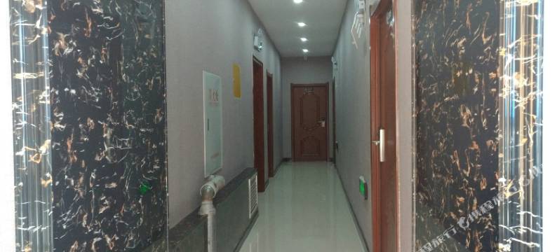 嘉荫泽福客舍图片