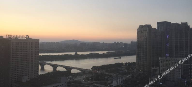 长沙彩蝶艺术酒店(五一广场IFS国金中心店)图片