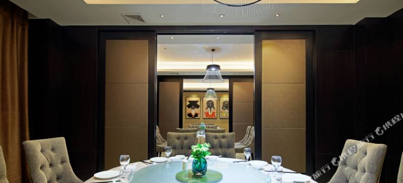 雅乐庭·龙安酒店(武汉光谷广场地铁站店)图片